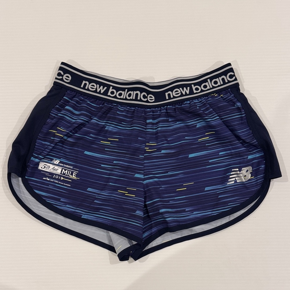 New Balance 5th Avenue Mile 2” shorts Womens Size Small New no tags!